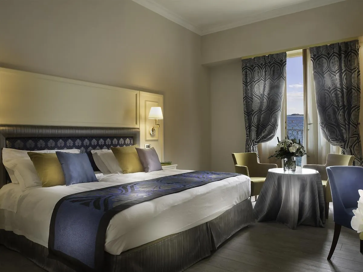 ****  Grand Hotel Gardone Gardone Riviera Italy