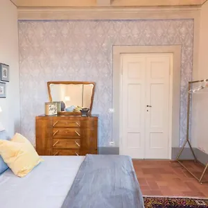 https://casa-maria-open-terrace-next-to-the-center.it-tuscanyhotel.com