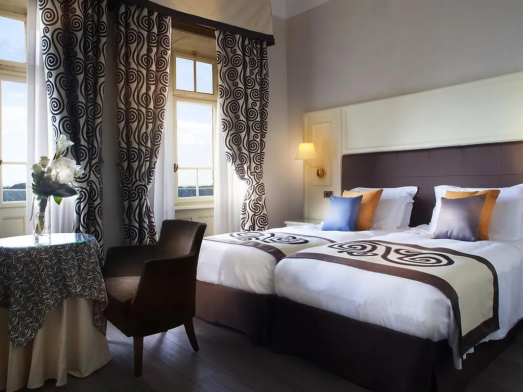 ****  Grand Hotel Gardone Gardone Riviera Italie